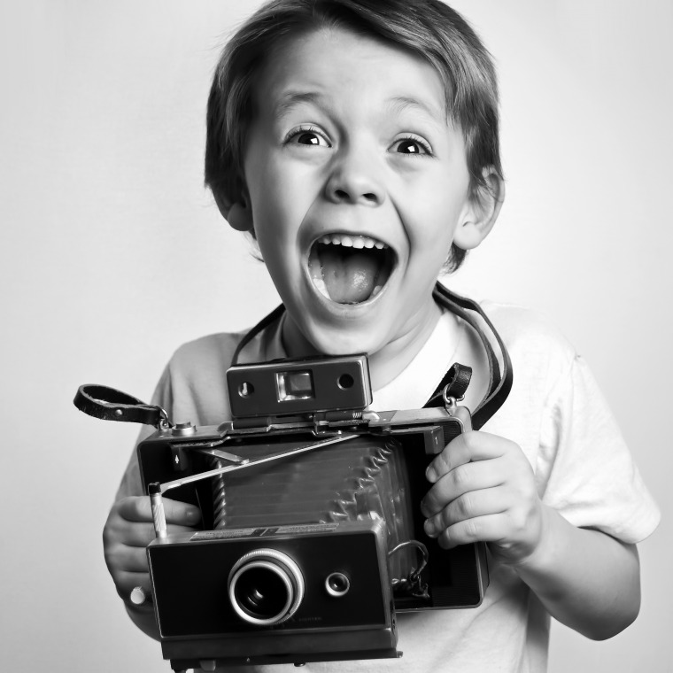 kid-camera-stock-93860383-760x760.jpg